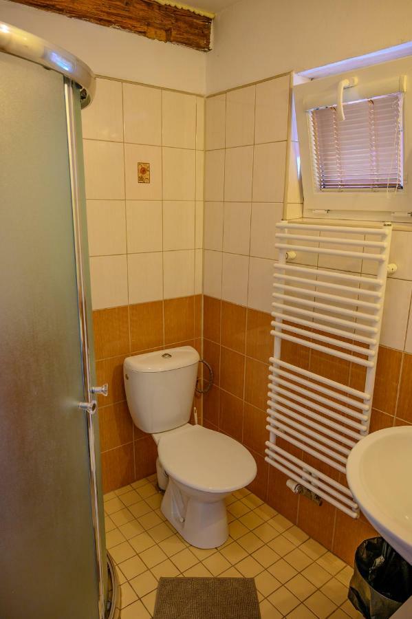 Penzion Tyra Trinec Bagian luar foto